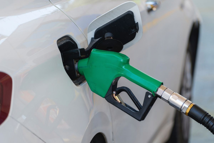 Βρετανία: Σε επίπεδα ρεκόρ η τιμή της βενζίνης στους αυτοκινητοδρόμους