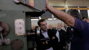 Τσίπρας: "Η λεηλασία θα τελειώσει, ο δημόσιος χώρος θα στηριχθεί - Κρίσιμη η αυριανή απεργία"