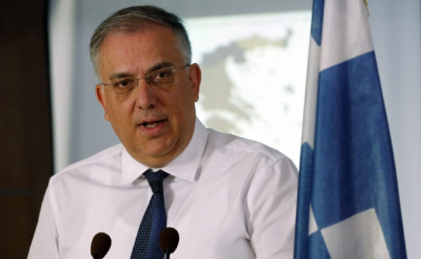 Tάκης Θεοδωρικάκος: Παραγωγική οικονομία που θα ξαναφέρνει την αξία της εργασίας