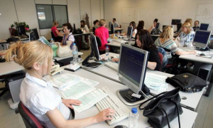 ΚΕΠΕ: Η εικόνα της αγοράς εργασίας βελτιώνεται συστηματικά