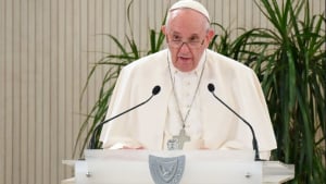 Ο Πάπας Φραγκίσκος στην Κύπρο: &quot;Τρομερό το τραύμα που έχει υποστεί η χώρα&quot;