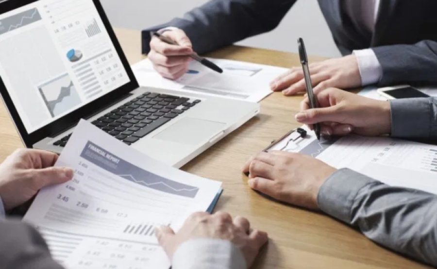 EY: Οι προκλήσεις και οι ευκαιρίες στον μετασχηματισμό των νομικών διευθύνσεων