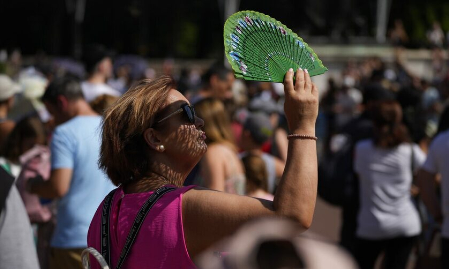 Κύμα καύσωνα χτύπησε τον ευρωπαϊκό Νότο, καυτός ο Απρίλιος