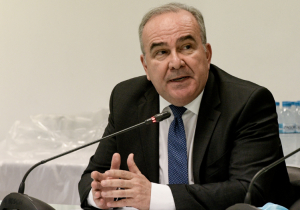 Παπαθανάσης: Το καλάθι του νοικοκυριού θα συνεχιστεί και το 2023