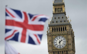 Βρετανία: Καλύτερη του αναμενόμενου η ανάπτυξη της οικονομίας τον Ιανουάριο