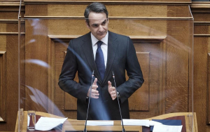 Ζωντανά η ομιλία Μητσοτάκη για το ν/σ «Δουλειές Ξανά»