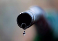 Άλμα 7% το πετρέλαιο μετά το απαγορευτικό ΗΠΑ - Μ. Βρετανίας στις ρωσικές εισαγωγές