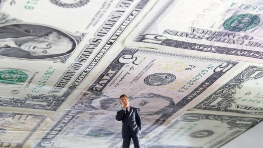 ΗΠΑ: Ρεκόρ για το χρέος των νοικοκυριών