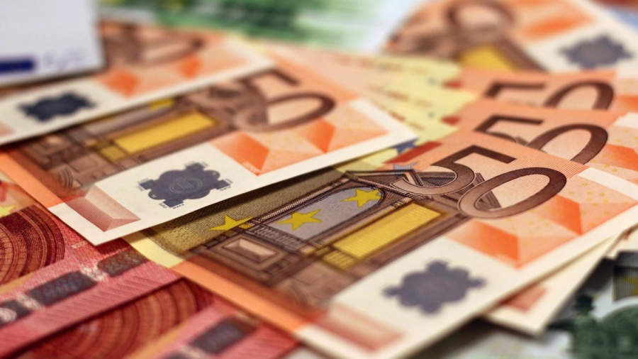 Σε οριακά αρνητικό έδαφος η απόδοση σε δημοπρασία εξάμηνων εντόκων