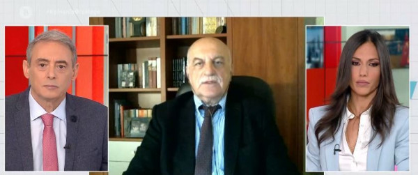 Τζανάκης: Γιατί πρέπει να συνεχιστούν οι εμβολιασμοί με AstraZeneca (vid)