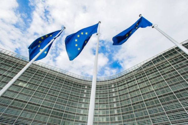 ΕΕ: Σε ισχύ από σήμερα, η αναβαθμισμένη εμπορική συμφωνία με την Ουκρανία