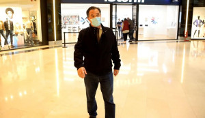 Αδ. Γεωργιάδης κατά την επίσκεψή του σε εμπορικά κέντρα: Όλα κυλούν ομαλά