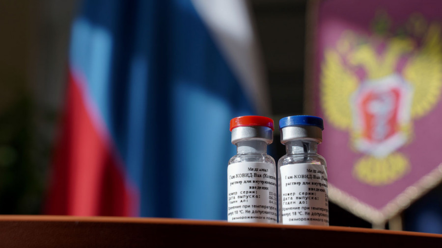 Ρωσία: Ασφαλή τα εγχώρια εμβόλια με ελάχιστες παρενέργειες