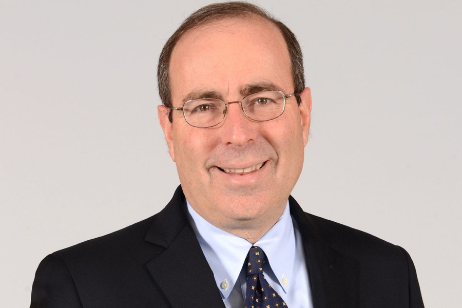 Μπάρκιν (FED): Υψηλά τα επιτόκια, μέχρι να μειωθεί ο πληθωρισμός