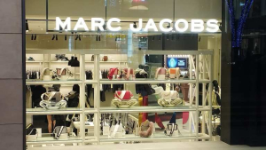 Η LVMH αποεπενδύει από τη μάρκα Marc Jacobs - Deal έως και 850 εκατ. δολάρια