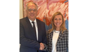 Συνάντηση Θεοδωρικάκου με την πρόεδρο της EEE, Μελίνα Τραυλού