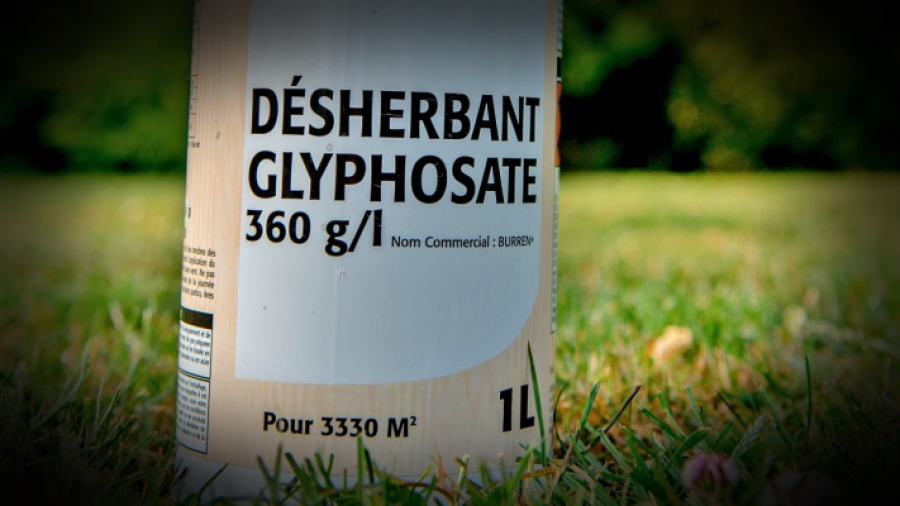 Ο Τραμπ στηρίζει με διάταγμα την παραγωγή γλυφοσάτης στις ΗΠΑ, παρά τις αντικρουόμενες μελέτες