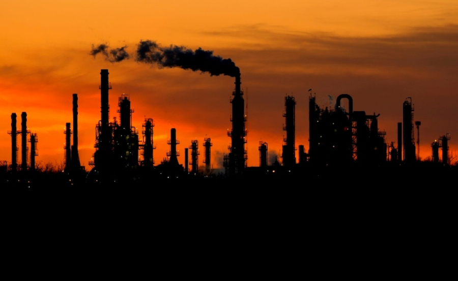 ΔΟΕ: Η παγκόσμια κατανάλωση πετρελαίου θα μειωθεί ελαφρά το 2030 για πρώτη φορά από το 2020