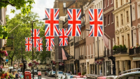Βρετανία: Αυξήσεις μισθών στον δημόσιο τομέα, που όμως δεν καλύπτουν τον πληθωρισμό