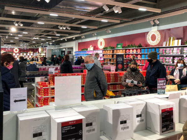 ΗΠΑ: Η πολιτεία της Νέας Υόρκης καταργεί την υποχρεωτική χρήση μάσκας σε κλειστούς χώρους