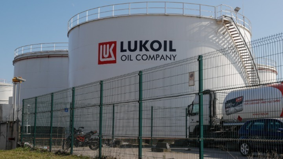 Lukoil: Θα πουλήσει στον αμερικανικό όμιλο Carlyle τα περιουσιακά στοιχεία που διαθέτει στο εξωτερικό