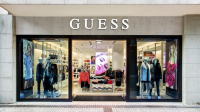 Guess: Ιδιωτικοποίησή της με συμφωνία 1,4 δισεκατομμυρίων δολαρίων με την Authentic Brands Group