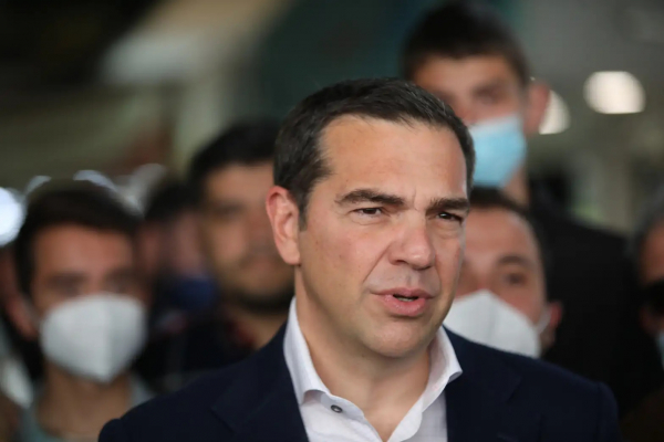 Τσίπρας: Ο μισθός πρέπει να αυξηθεί στα 800 ευρώ