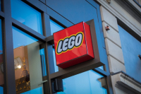 Lego: Διακόπτει οριστικά τις πωλήσεις παιχνιδιών της στη ρωσική αγορά