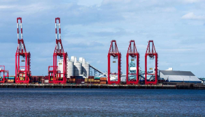 Ξεκινά σήμερα (21/8) η οκταήμερη απεργία των εργαζομένων στο μεγαλύτερο λιμάνι της Βρετανίας