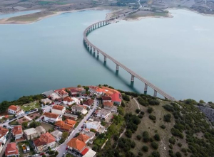 Κοζάνη: Απαγόρευση κυκλοφορίας για όλα τα οχήματα στη γέφυρα Σερβίων