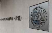 ΔΝΤ για Ελλάδα: «Όχι» στο κόψιμο της ειδικής εισφοράς αλληλεγγύης - Στο 3,5% η ανάπτυξη