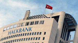 Η τουρκική Halkbank στο γκρουπ των τραπεζών που δέχονται τις κάρτες του ρωσικού συστήματος πληρωμών Mir