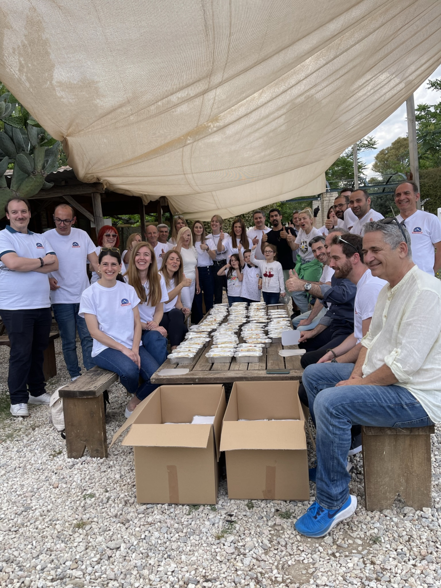 ΟΛΥΜΠΟΣ: Μαγειρεύει για ανθρώπους που το έχουν ανάγκη