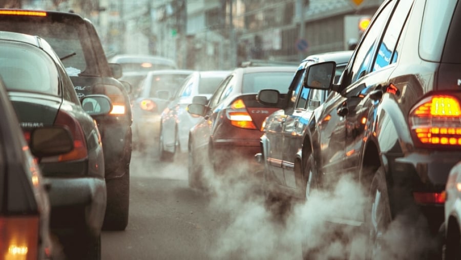 Αυτοκίνητο: Τα πράσινα καύσιμα μπορούν αν μειώσουν αισθητά τις εκπομπές CO2