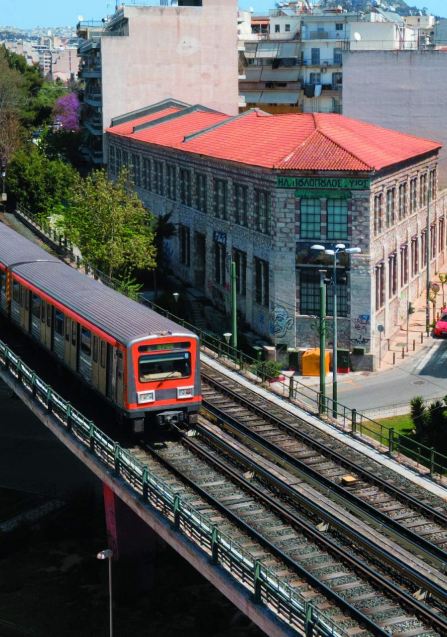 «Ακτινογραφία» στις 40 πεζογέφυρες του Μετρό Αττικής - Θα ακολουθήσει επιθεώρηση και των σιδηροδρομικών γεφυρών