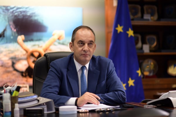 Θετικός στον κορονοϊό ο Γιάννης Πλακιωτάκης