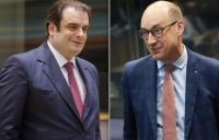 Πιερρακάκης- Βαν Πέτεγκεμ για την προεδρία του Eurogroup: Στις 5 το απόγευμα αναμένεται το αποτέλεσμα