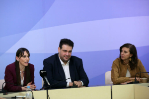 Σε νέα φάση περνά η συνεργασία Υπουργείου Εσωτερικών – Google για την Τεχνητή Νοημοσύνη στο Δημόσιο