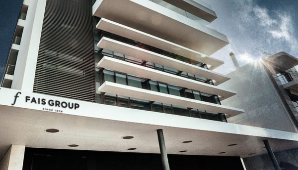 Fais Group: Πούλησε ξενοδοχείο στη Σαντορίνη έναντι 28,3 εκατ. ευρώ