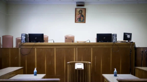 Ένωση Δικαστών και Εισαγγελέων: Κατήγγειλε περιστατικό οπλοφορίας δικηγόρου μέσα σε δικαστική αίθουσα