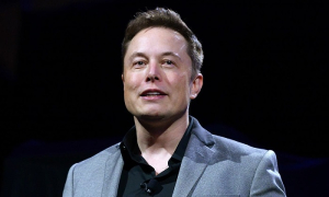Μασκ: Επενδύει στην τεχνητή νοημοσύνη