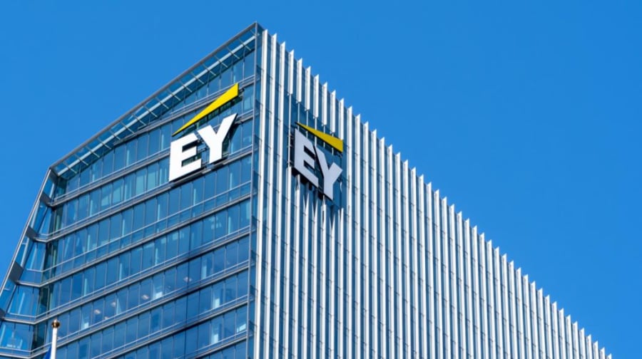 EY: Επανέρχεται η διάθεση για συμφωνίες στον τομέα της τεχνολογίας το 2023