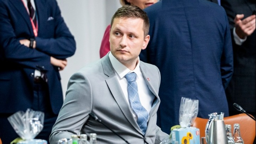 Ηχηρό μήνυμα στέλνουν η Γαλλία και ο Καναδάς με τα εγκαίνια των προξενείων τους στη Γροιλανδία