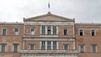 Βουλή: Εγκρίθηκε η συμφωνία Ελλάδας-Γαλλίας για αποφυγή διπλής φορολογίας και φοροδιαφυγή
