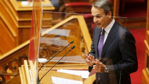 Βουλή: Καμία απάντηση Μητσοτάκη για τις υποκλοπές - Σφάλμα η παρακολούθηση Ανδρουλάκη, επανέλαβε