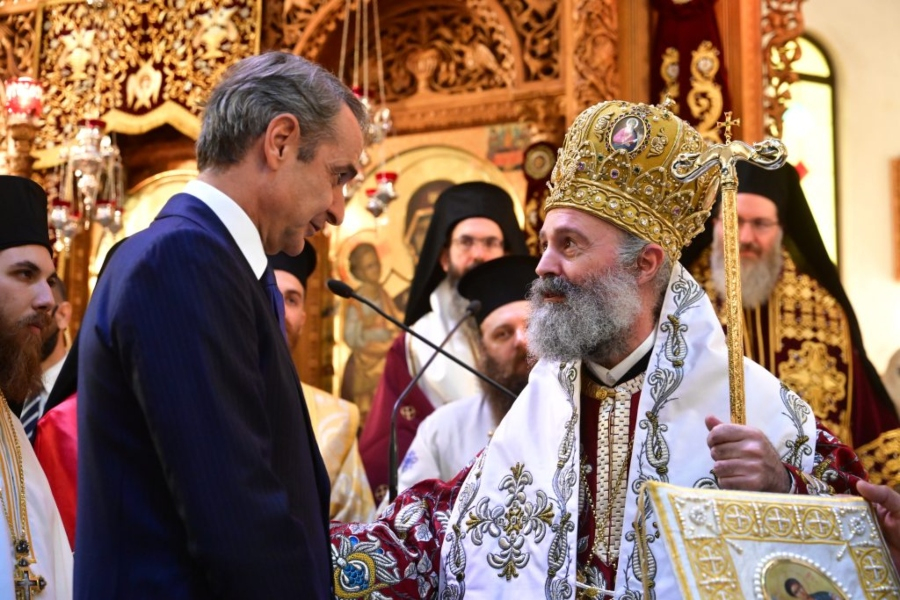 Στον Άγιο Δημήτριο ο Κ. Μητσοτάκης – Συγχαρητήρια από τον Αρχιεπίσκοπο Αυστραλίας για τη συμφωνία για τη Μονή Σινά