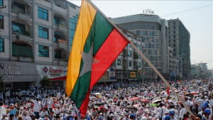Μιανμάρ: Σχεδόν 250.000 άμαχοι έχουν εκτοπιστεί μετά το πραξικόπημα της 1ης Φεβρουαρίου