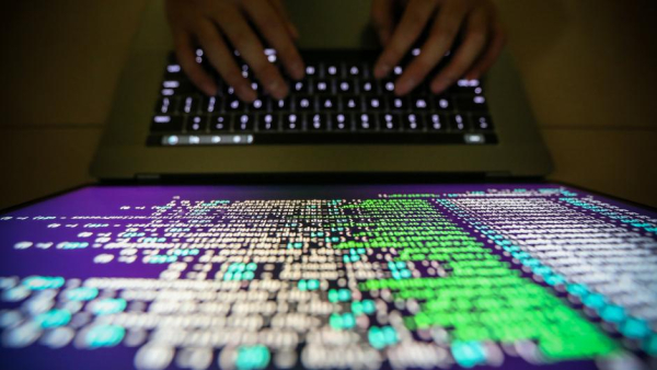 Στο στόχαστρο κυβερνοεπιθέσεων κατά 70% οι μικρομεσαίες επιχειρήσεις