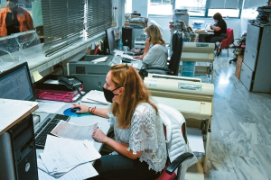 Εφορία: Έρχονται ανατροπές στο φορολογικό καθεστώς για 1 εκατ. επαγγελματίες