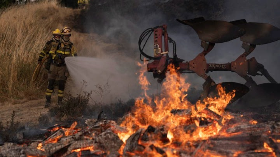 Ισπανία: Δύσκολη η κατάσταση στη χώρα, που συνεχίζει να δίνει μάχη με πύρινα μέτωπα